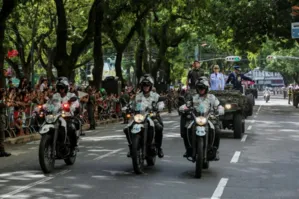 A última vez que o desfile havia ocorrido na Presidente Vargas foi no ano de 2019