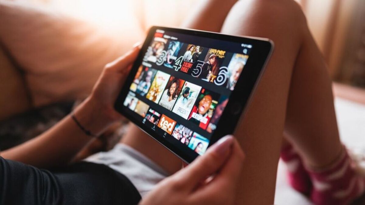 Saiba se é possível ganhar dinheiro apenas assistindo vídeos • DOL