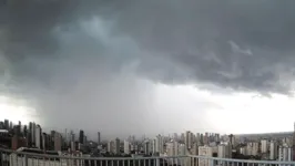 Previsão do tempo para Belém, neste domingo (30), é de sol pela manhã e pancadas de chuva à tarde.