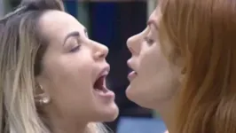 Deolane Bezerra e Deborah Albuquerque protagonizam brigas constantes.