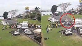 As vítimas seriam uma mulher e uma criança, que integravam o protesto e teriam morrido no local.