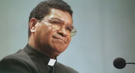 O bispo Carlos Filipe Ximenes Belo foi acusado de ter abusado sexualmente de rapazes menores de idade.