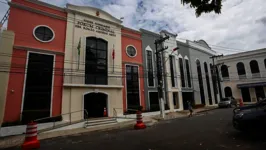 O juiz aplicou como pena-base os 19 anos, que foram reduzidos em um ano por ter o réu confessado o crime