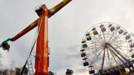 Os bombeiros irão verificar as condições de segurança do parque.