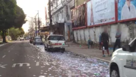 As ruas de Belém amanheceram sujas.