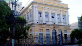 O Instituto de Educação do Estado do Pará (IEEP), que está localizado no cruzamento das avenidas Nazaré e Presidente Vargas.