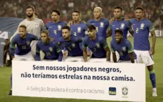 Seleção Brasileira participa ativamente na luta do combate ao racismo no futebol