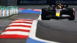 Imagem ilustrativa da notícia Verstappen faz melhor tempo e garante sua 1ª pole no México