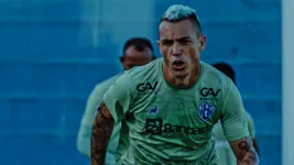 Toscano deve voltar ao time titular