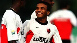Revelado pelo Clube do Remo, o jogador virou xodó da torcida no Flamengo, onde iniciou no sub-20