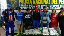 Vestidos de super-heróis dos "Vingadores", policiais prenderam traficantes de drogas em Lima, no Peru
