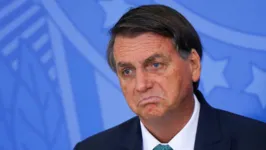 Imagem ilustrativa da notícia Bolsonaro decreta luto por Rainha e ignora naufrágio no Pará