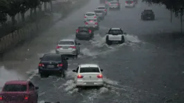 A chuva de ontem durou pouco tempo, mas causou transtornos