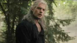 Henry Cavill como Geralt de Rivia; terceira temporada teve suas gravações concluídas