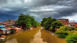 O fotógrafo Rafael Monteiro registra o cotidiano de dois dos bairros mais importantes e populosos de Belém: Guamá e Terra Firme.