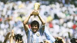 Camisa usada por Maradona em 86 foi devolvida aos argentinos após 36 anos