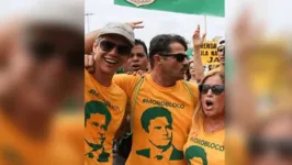 Marcio Garcia com camisa de Moro ao ladod e Marcelo Serrado e Susana Vieira