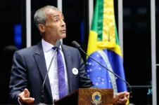 Romário foi reeleito Senador