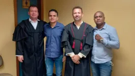 Arnaldo Ramos (advogado), Elvis Fernandes, Wandergleisson Fernandes (advogado) e o sargento Francisco dos Santos