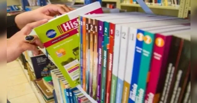 Imagem ilustrativa da notícia Governo Bolsonaro deve não entregar livros didáticos em 2023