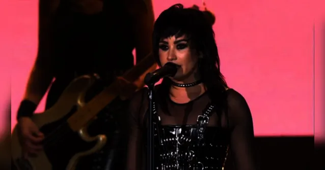 Imagem ilustrativa da notícia Demi Lovato anuncia aposentadoria dos palcos; veja o motivo!