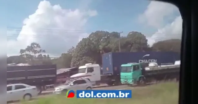 Imagem ilustrativa da notícia BR-316 é liberada em Castanhal após engarrafamento intenso