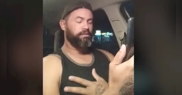 Imagem ilustrativa da notícia Goleiro Bruno apoia Bolsonaro e chama Lula de condenado 