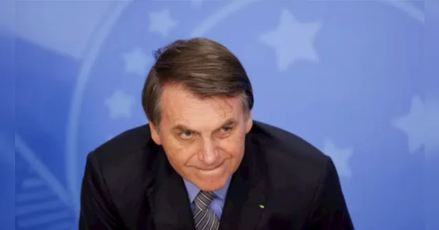 Imagem ilustrativa da notícia TSE multa Bolsonaro por propaganda irregular antecipada