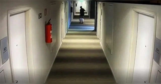 Imagem ilustrativa da notícia Vídeo: atletas entram em quarto de suposta vítima de estupro