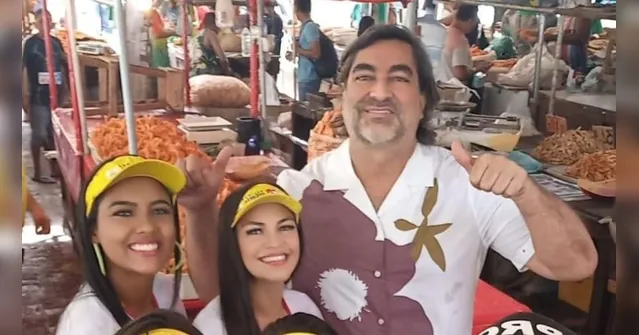 Imagem ilustrativa da notícia Vídeo: Zeca Camargo é tietado por fãs no Ver-o-Peso
