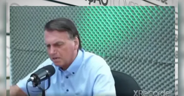 Imagem ilustrativa da notícia Bolsonaro diz que "pintou um clima" com menina de 14 anos