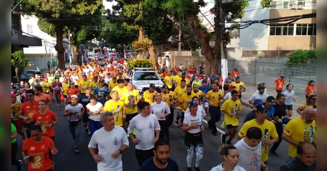 Imagem ilustrativa da notícia Fiéis lotam ruas de Belém durante a Romaria dos Corredores