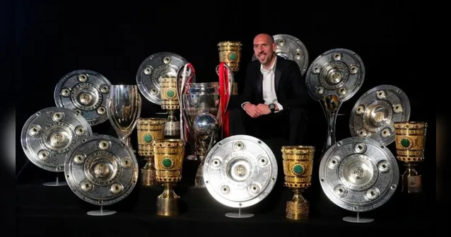 Imagem ilustrativa da notícia Ribéry chora em sua despedida dos gramados