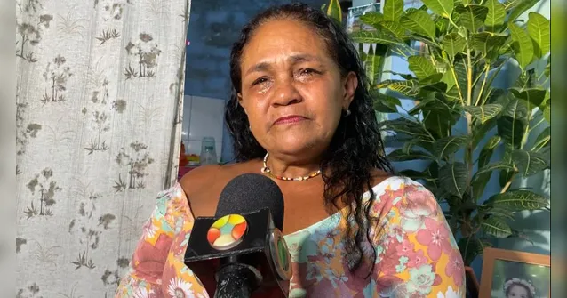 Imagem ilustrativa da notícia Vídeo: aposentada sofre golpe após deixar cartão no banco