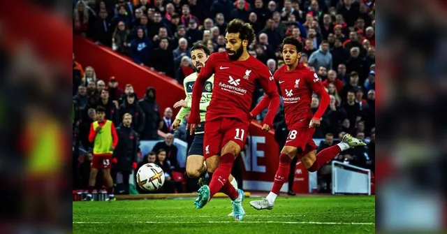 Imagem ilustrativa da notícia Salah decide e Liverpool vence clássico no Inglês