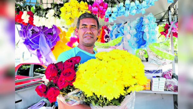 Imagem ilustrativa da notícia Flores e velas estão mais caras para o Dia de Finados