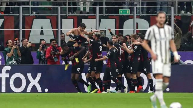 Imagem ilustrativa da notícia Brahim Díaz 'arrasta' em golaço e Milan vence a Juventus