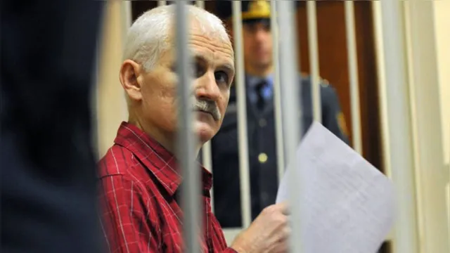 Imagem ilustrativa da notícia Vencedor do Nobel da Paz é preso pela ditadura em Belarus