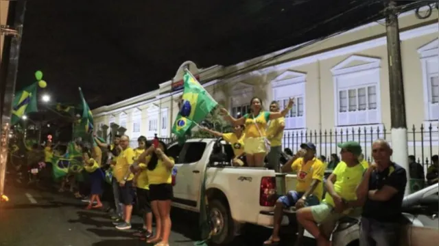 Imagem ilustrativa da notícia Barulho e urina: moradores denunciam manifestantes em Belém