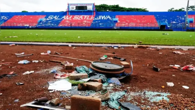 Imagem ilustrativa da notícia Estádio onde 133 pessoas morreram na Indonésia será demolido