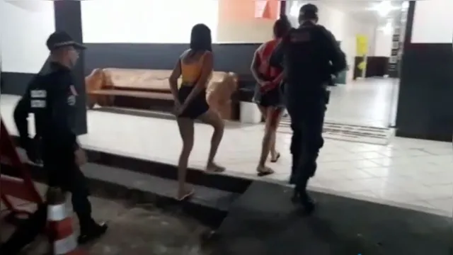 Imagem ilustrativa da notícia Mulheres são presas traficando em jogo na ilha de Mosqueiro