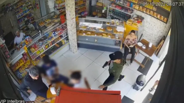 Imagem ilustrativa da notícia Vídeo: ladrões tocam o terror em padaria de Belém