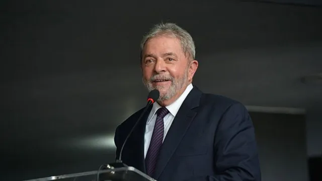 Imagem ilustrativa da notícia Lula é o 1º que volta ao cargo após a reabertura democrática