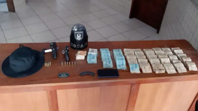 Imagem ilustrativa da notícia PM recupera celulares e R$ 43 mil roubados de dentro de VAN