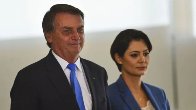 Imagem ilustrativa da notícia TSE derruba vídeos de Jair e Michelle Bolsonaro contra Lula