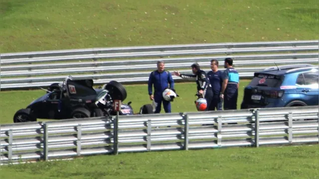 Imagem ilustrativa da notícia Paraense segue na liderança na Fórmula Vee após acidente