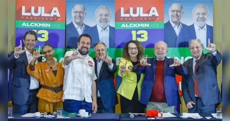 Imagem ilustrativa da notícia Quem são os 8 ex-presidenciáveis que apoiam Lula no 1º turno