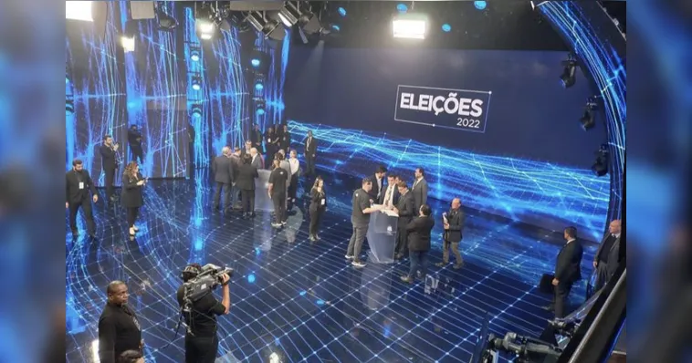 Imagem ilustrativa da notícia Debate: Band encosta na Globo e bate recorde no YouTube