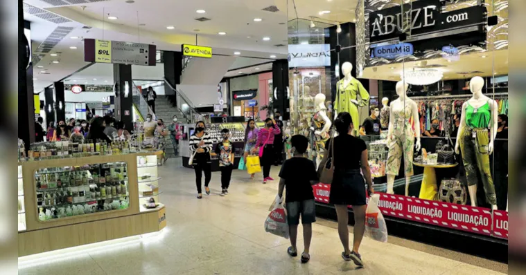 Imagem ilustrativa da notícia Shoppings devem abrir 90 mil vagas temporárias