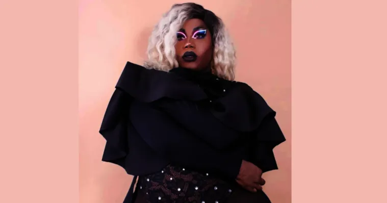 Imagem ilustrativa da notícia Drag Queen de 25 anos morre durante show nos EUA
